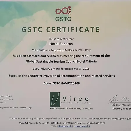Eco Benacus فندق