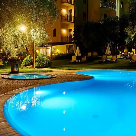 فندق Eco Benacus