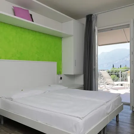 فندق Eco Benacus