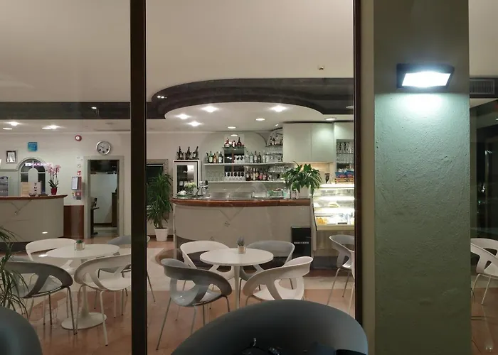 Hotell Eco Benacus 3*